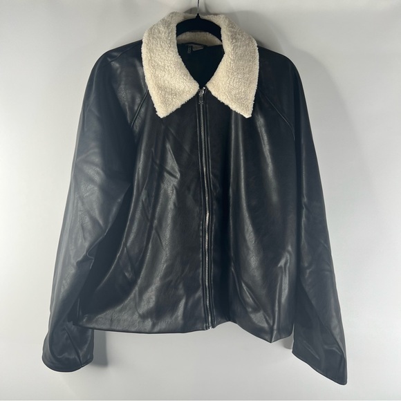 H&M Women's Bomber Jacket With Soft Teddy Fleece Collar Coat Top Size XL Black - Picture 4 of 8